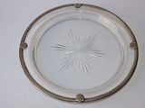 une image représentant une plaque de verre ornée d'un motif en forme d'étoile