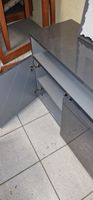 Deux tables rustiques, un chevalet, un petit guéridon en boi… (photo 3)