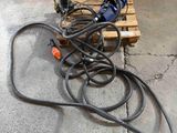 a bunch of wires that are laying on a pallet