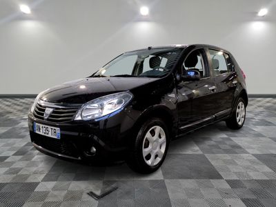 SANDERO 1.4 MPI 75 GPL ECO2 LAURÉATE - EG - Mise en service: 19/03/201 - Photo 1