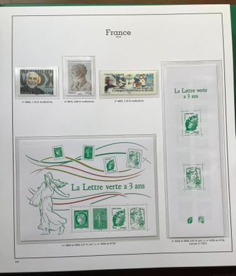 une image d'une image d'une image d'une femme sur des timbres