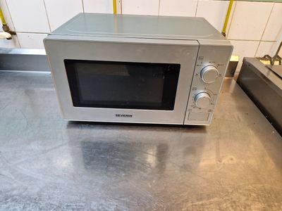 Micro-ondes SEVERIN DOSSIER 3 : CREPERIE