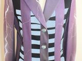 blazer violet et noir orné d'un motif en forme d'éclair sur le devant