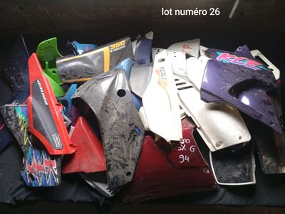 caches latéraux diverses marques divers modèles, état…