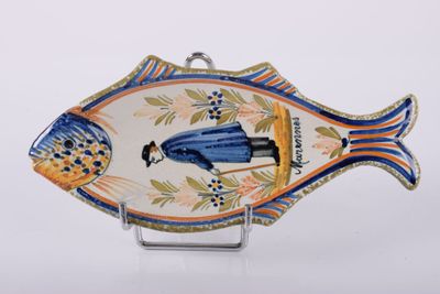 HENRIOT QUIMPER Vide poche en forme de poisson