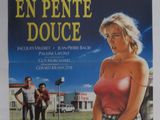 Affiche française du film « L'été en pente douce »