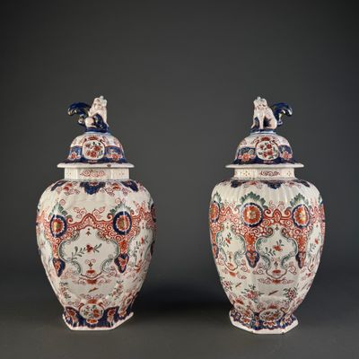 paire de grands vases chinois avec couvercles