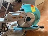 a picture of a circular saw on a table