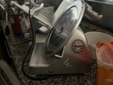 a machine that is sitting on a counter in a kitchen