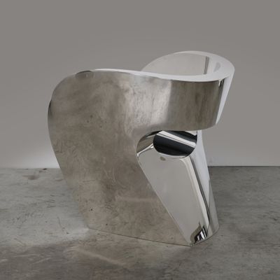 une image représentant une chaise en métal