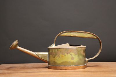Arrosoir en cuivre. 17 x 42 x 14 cm.