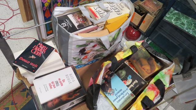 Important lot de livres divers
