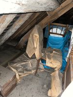 Dans le grenier de l'aile droite : (photo 6)
