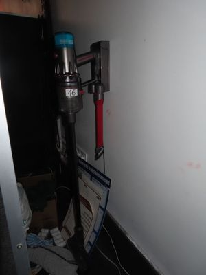 une photo d'un chauffe-eau fixé au mur