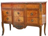 une image d'une commode en bois avec un plateau en marbre