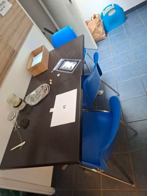 2 tables 2 couverts plateau imitation bois