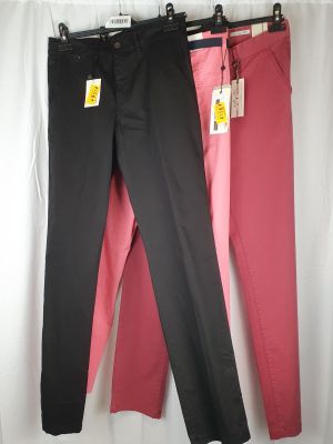Lot de 3 pantalons pour homme (Chinos et Velours) Un ensembl…