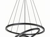 un lustre noir muni d'un luminaire circulaire suspendu au plafond