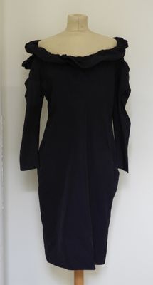 Sonia Rykiel, robe bleu marine, encolure volantée .