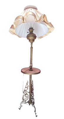 Lampe en laiton doré. (accidents).