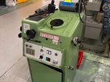 l'image d'une machine installée dans une pièce