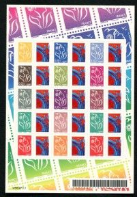 un gros plan sur l'image d'un timbre figurant sur une feuille de papier