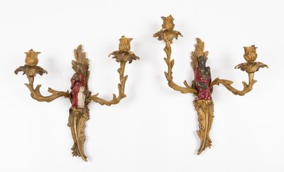 Paire d'appliques au chinois à deux lumières étagées en bron…