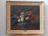 une peinture de fleurs dans un vase sur une table