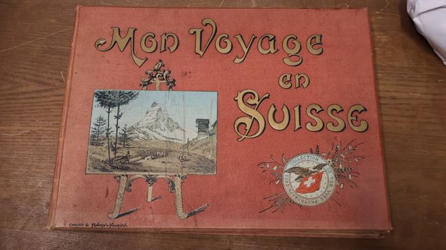 Un volume « Mon voyage en Suisse » collection de vues photographi...