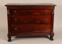 Commode rectangulaire en acajou et placage d'acajou, la faça… (photo 3)