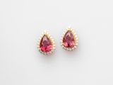 une paire de boucles d'oreilles en tourmaline rose et diamants