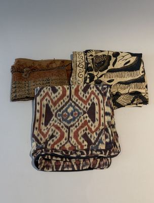 ENSEMBLE comprenant une housse de coussin, un métrage et un …