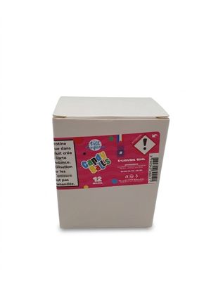 une boîte blanche sur laquelle est collée une étiquette rose