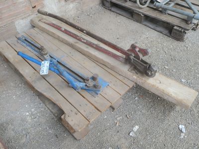 de nombreux outils posés sur une palette