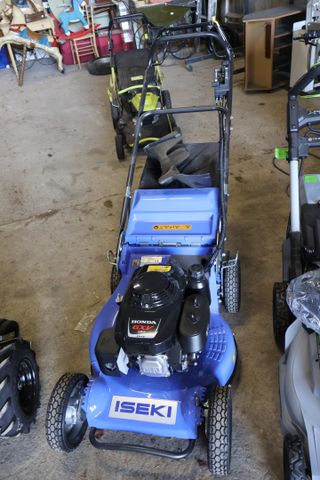 Machine NEUVE : ISEKI – Tondeuse thermique avec moteur Honda 160 ...