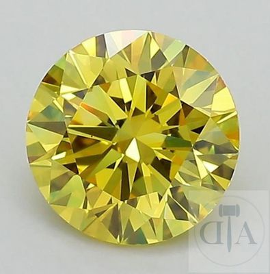 un diamant jaune est représenté sur une surface blanche