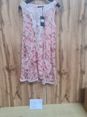 Lot de 66 robes femme ? Motif floral avec dentelle