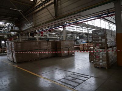 1 Ensemble DE 67 Palettes Composees DE Grilles ET Moteurs,
