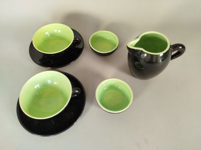 KERAMOS à SÈVRES : réunion de deux tasses et leurs sous-tass…