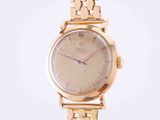 an image of a woman ' s wrist watch on a white background