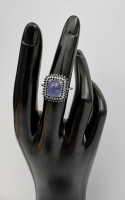 Bague argent 925 sertie d'un cabochon Tanzanite entourée de …