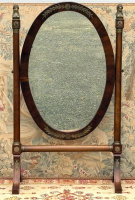 Psyché de style Retour d'Egypte en acajou et placage d'acajo…