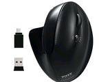 une souris d'ordinateur reliée à un câble USB
