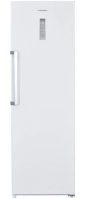 Le réfrigérateur est blanc et possède une poignée argentée sur la porte.