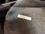 a label on the seat of a car that says veauuto