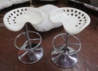Paire de tabourets, modèle "faucheuse", d'après Fermigier, h…