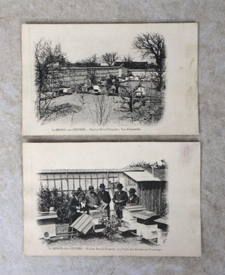 deux vieilles photos en noir et blanc représentant des personnes dans un jardin