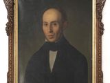 un vieux tableau représentant un homme en costume noir et nœud papillon