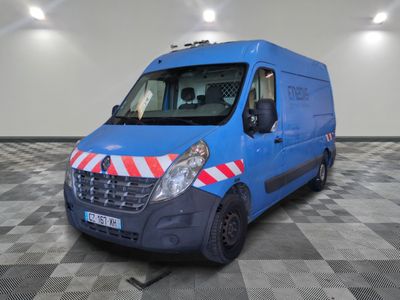 la photo d'une camionnette bleue avec une bande rouge et blanche sur le côté