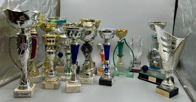 30 / CHB5 / Lot de coupes.